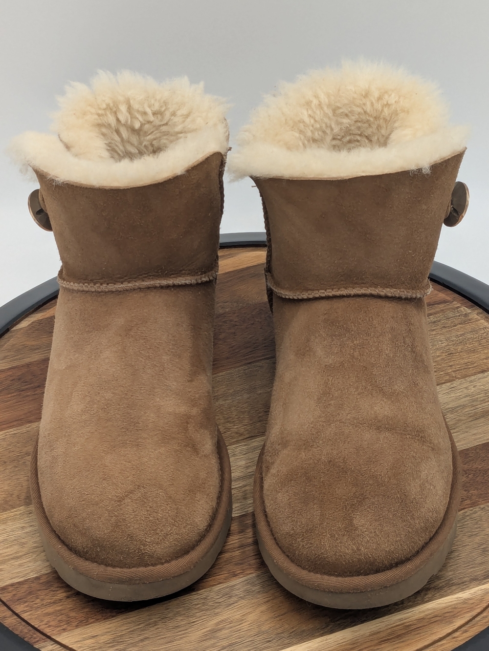 UGG Mini Bailey Button Bling Chestnut Sheepskin Suede Boots Women's Size 10